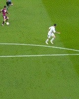 【西甲】两将世界波 本泽马2球无效+破门 皇马4比1