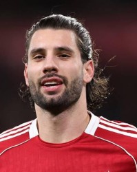 罗伯逊谈索博失误：我们现在能开玩笑，但这样丢球不可接受